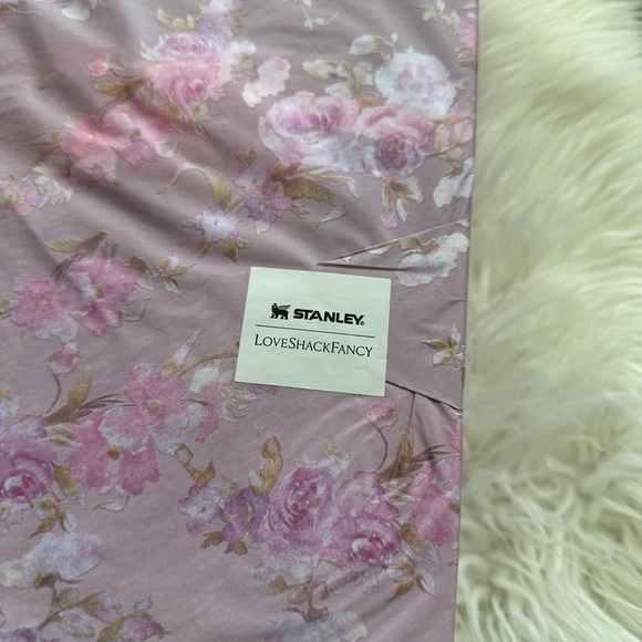 Stanley x LoveShackFancy Happy Thoughts 40oz Quencher Tumbler - Picture 2 of 5